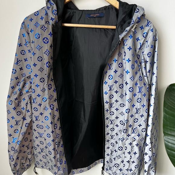 Reflective Windbreaker - Large - Picture 3 of 11